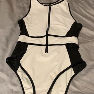 Forever 21 Size S Bathing suit